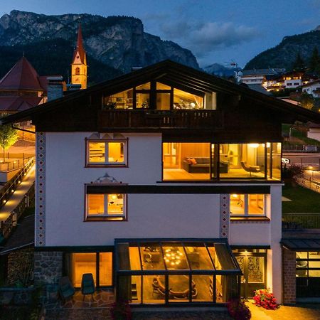 Artefugium Atelier Apartment Selva di Val Gardena Bagian luar foto